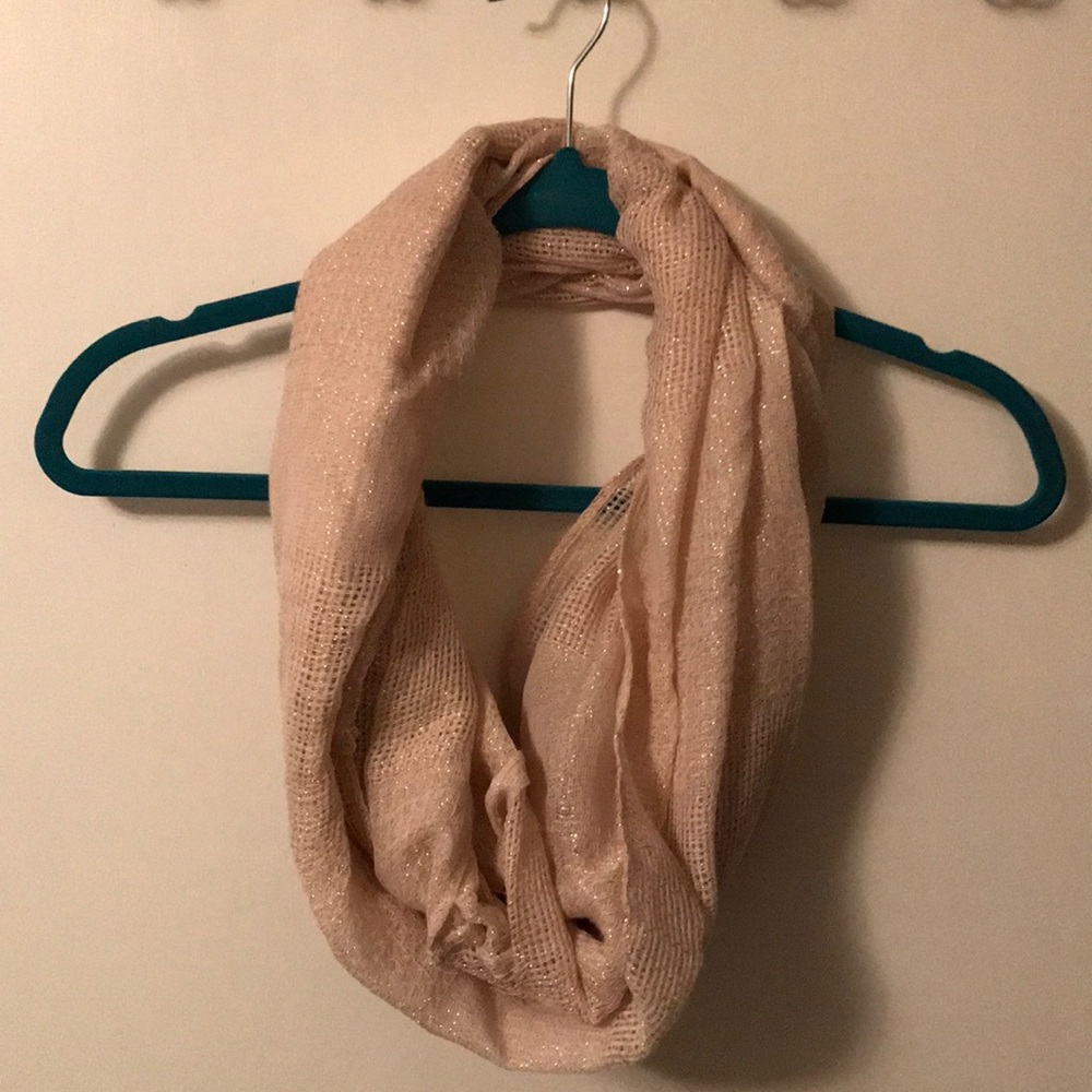 Infinity pale pink scarf